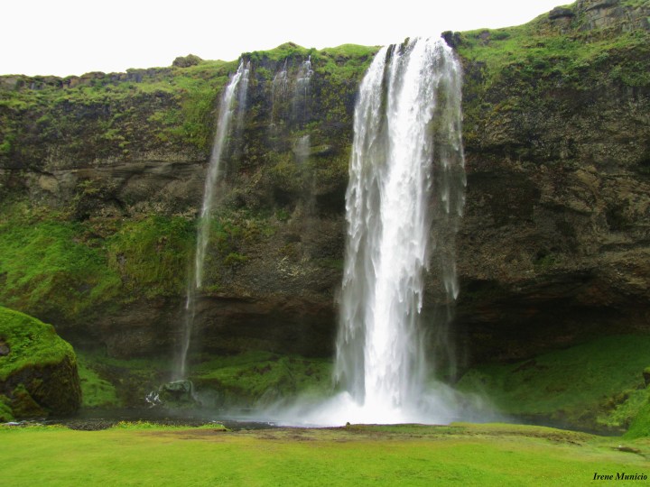 Cascada de Seljalandsfoss