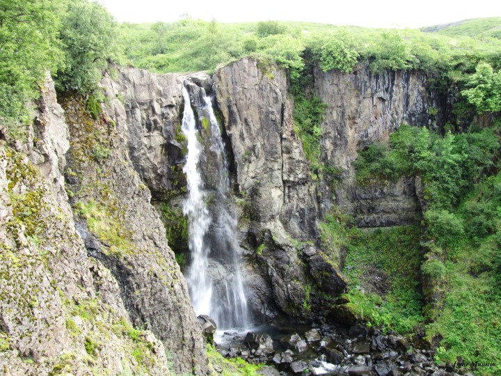 En la ruta hacia la Cascada Negra